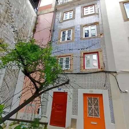 Cosy Flat In The Center * リスボン